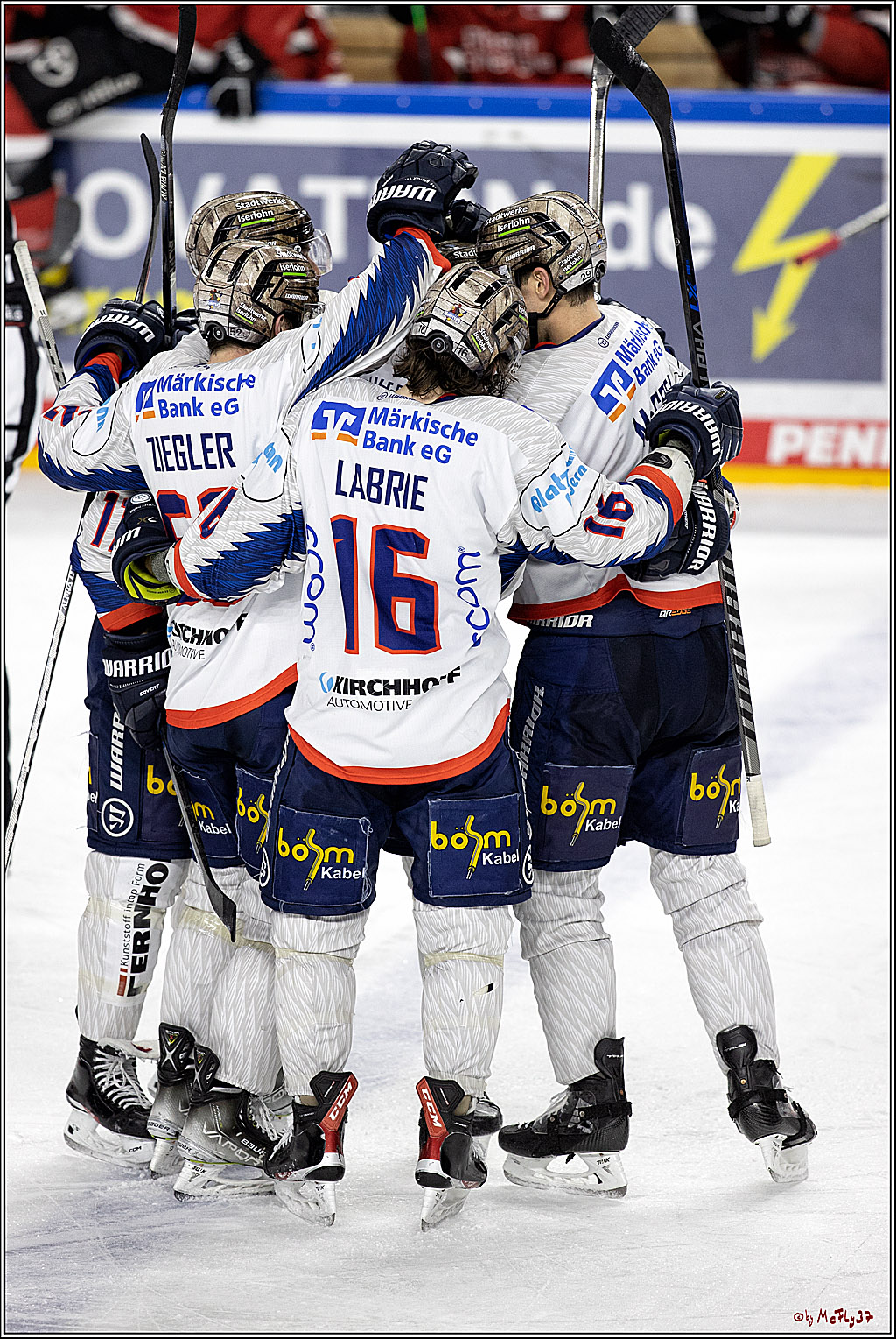 PENNY DEL;  Koelner Haie - Iserlohn Roosters; Koeln, 01.03.2022